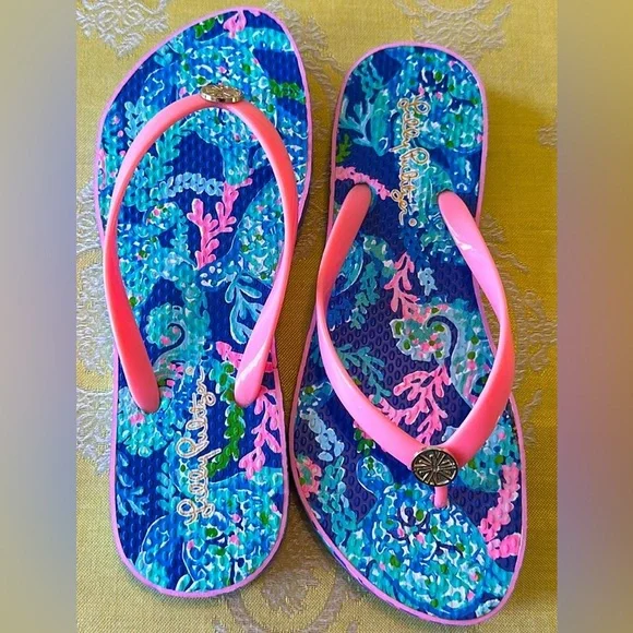 Lilly Pulitzer Pool Flip Flops Size 7/8 - Picture 1 of 2